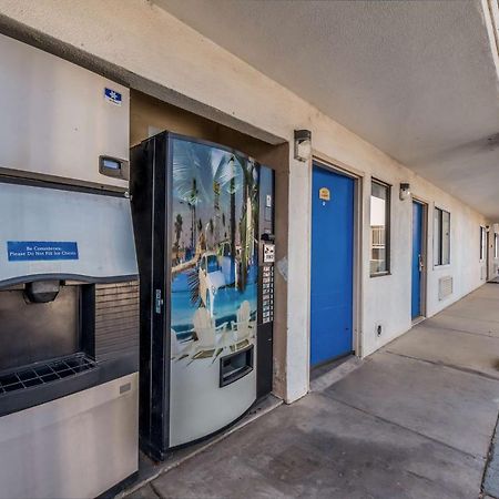 Motel 6-Westley, Ca Eksteriør billede