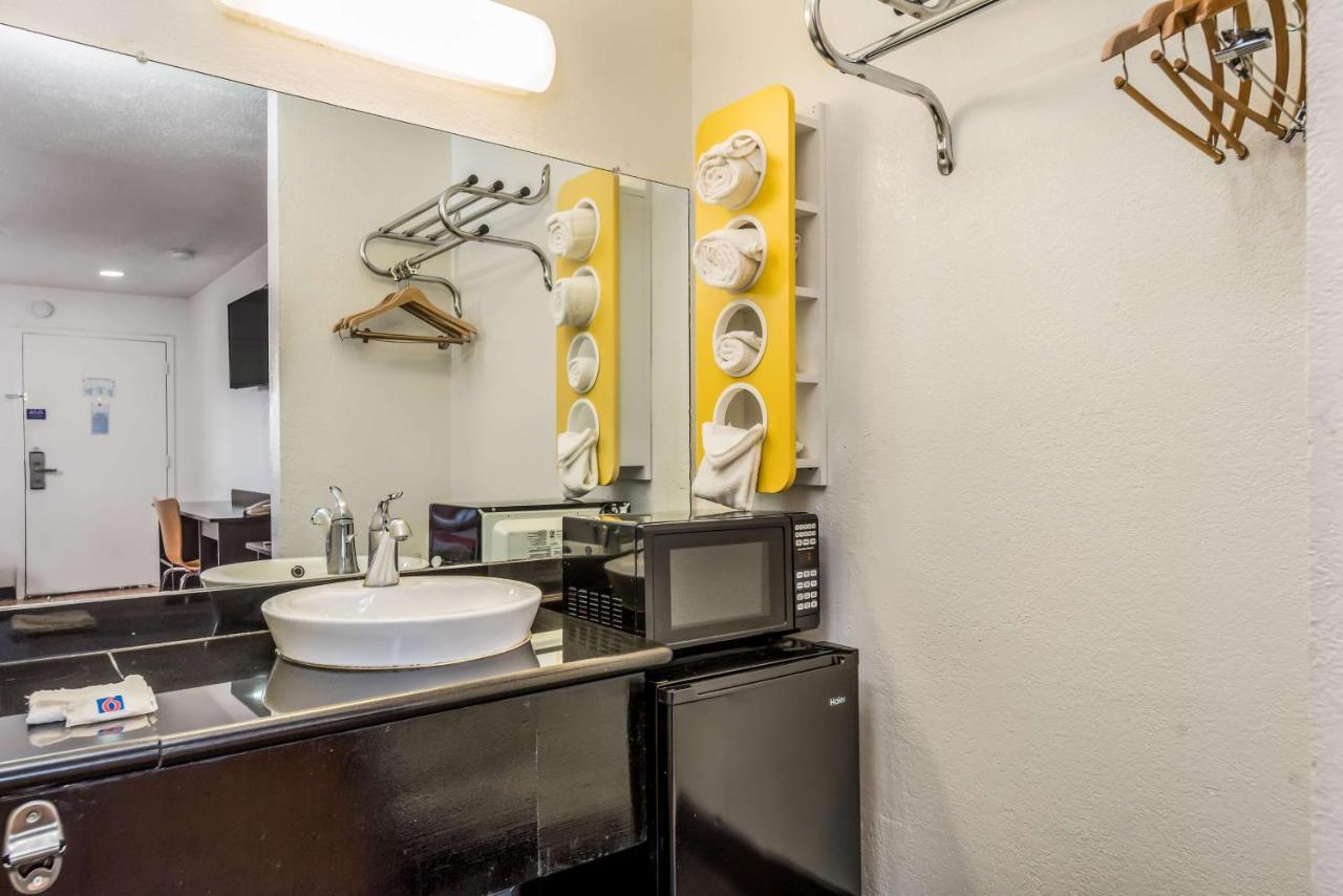 Motel 6-Westley, Ca Eksteriør billede